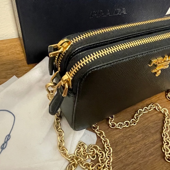 Prada Saffiano Double Zip with chain - Picture 7 of 8
